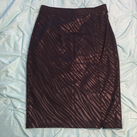 NWOT Large Zebra Side Slit Bodycon Midi Skirt - Picture 7 of 13